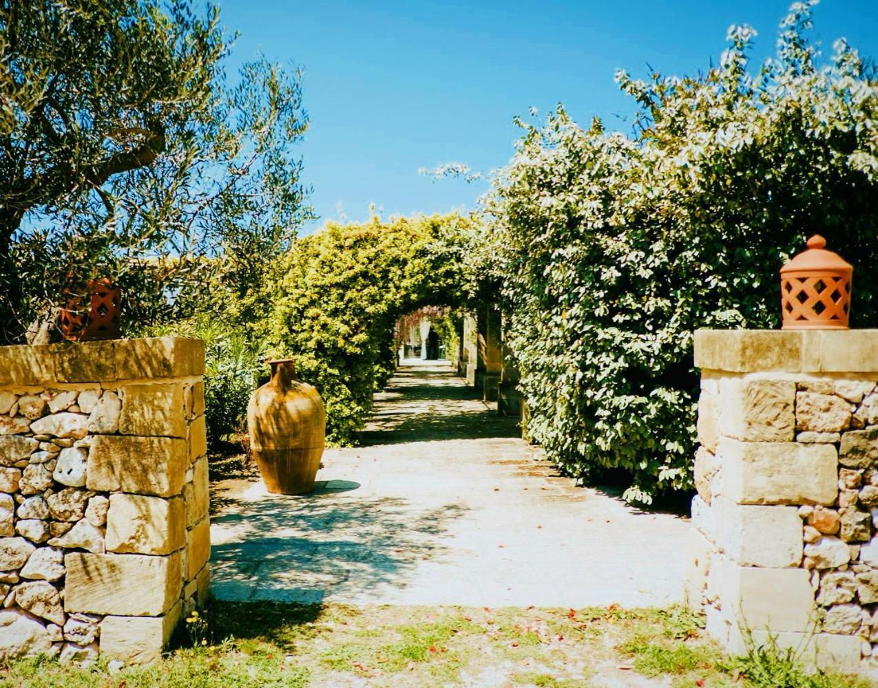 Masseria Vittoria Acaya Exteriör bild
